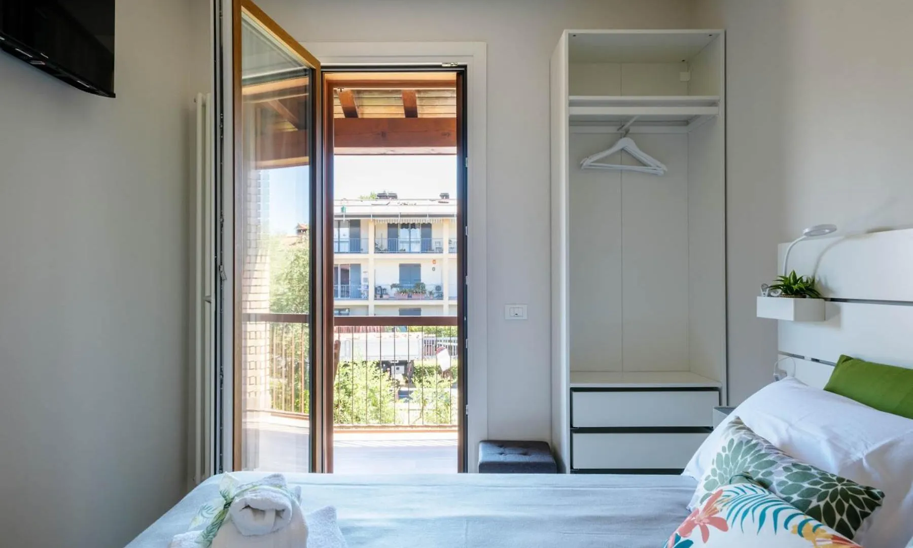 Vakantiehuis Syrma - Accogliente Villetta A Schiera Sirmione